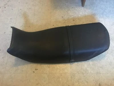 Asiento 85 Suzuki GS-700ES, café racer, 45100-06A01-58R Foto 1 de 4