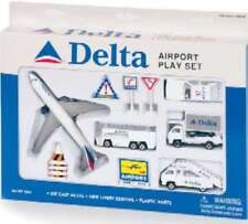 Delta Airlines B767 Airport Die Cast Playset (12pc Set)