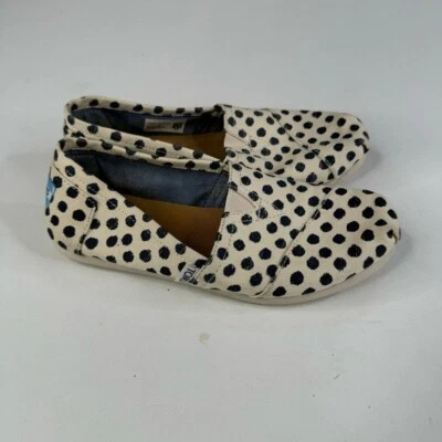 Zapatos sin cordones Tom’s a lunares talla 7 Foto 1 de 4