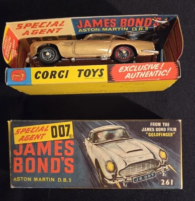 Vintage Corgi James Bond 007  Aston Martin D.B.5, 261  Near Mint in Box, 1965  - Image 1 of 4