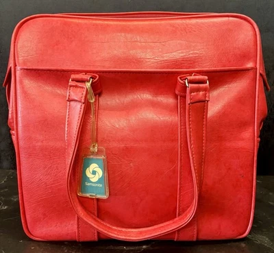 Vintage Red Samsonite Silhouette B Carry On Weekend Luggage 15 X 15 NO KEY - Image 1 of 4