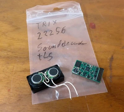 H0 Sounddecoder Aus TRIX 22256 Lok BR 18 Dampflok 21 Schnittstelle Lautsprecher - Bild 1 von 2