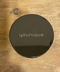 Younique Touch Fusion Highlighter Golden Brand New - Picture 1 of 3