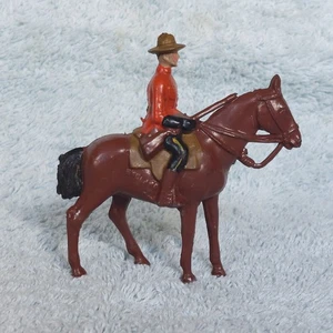 Vintage 1/32 RCMP Mountie on horse lead figure by John Hill & Co 1930s-50s #H - Picture 1 of 8