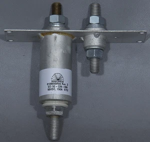 Spectrum Control/API SCI 52-226-006 50 VDC, 150 A Single Line Feed-Thru Filter - Picture 1 of 5