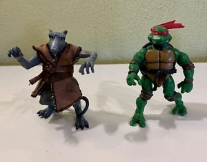 TMNT Master Splinter Action Figure with Outfit Robe HTF 2002 Playmates & Raphael - Picture 1 of 8