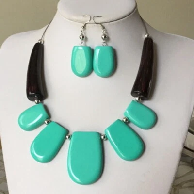Turquoise and brown lucite bead horn look On the sides necklace earring  - Image 1 of 3