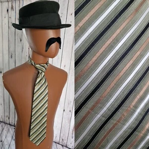 Geoffrey Beene Hand Made TIE in Green Diagonal Stripe SILK AD44 - Picture 1 of 7