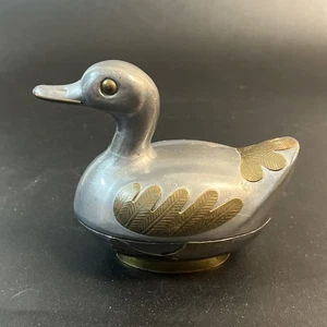 Joyero baratija con tapa de metal pato de latón peltre de colección estatuilla cabaña granja - Imagen 1 de 11