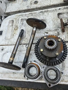 Cub Cadet 1 Inch Fine Spline Garden Tractor Pulling - Picture 1 of 1