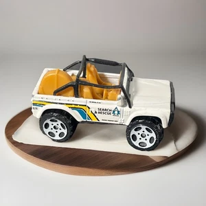 MATCHBOX vintage 2003 sfuso Land Rover SVX (versione bianca) - Foto 1 di 8
