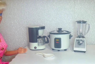 3 Pc. Off White Kitchen Set, Movable Pieces~*~For Barbie, Doll House, Curio or ? - Image 1 of 4