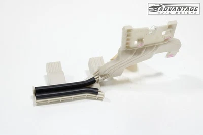 Hyundai Santa Fe 2019-2020 puerta delantera izquierda ventana vidrio guía de canales OEM Foto 1 de 4