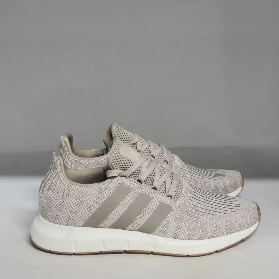 Adidas Swift Run 1.0 carbono/chispa para hombre talla 8M Foto 1 de 4