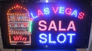 INSEGNA A LED CON SCRITTO LAS VEGAS SALA SLOT CON SIMBOLO 65x35 - Foto 1 di 1