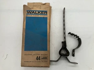 Walker Universal 1-1/2 to 2-inch Outside Diameter Tailpipe Bracket 4435600 - Picture 1 of 3