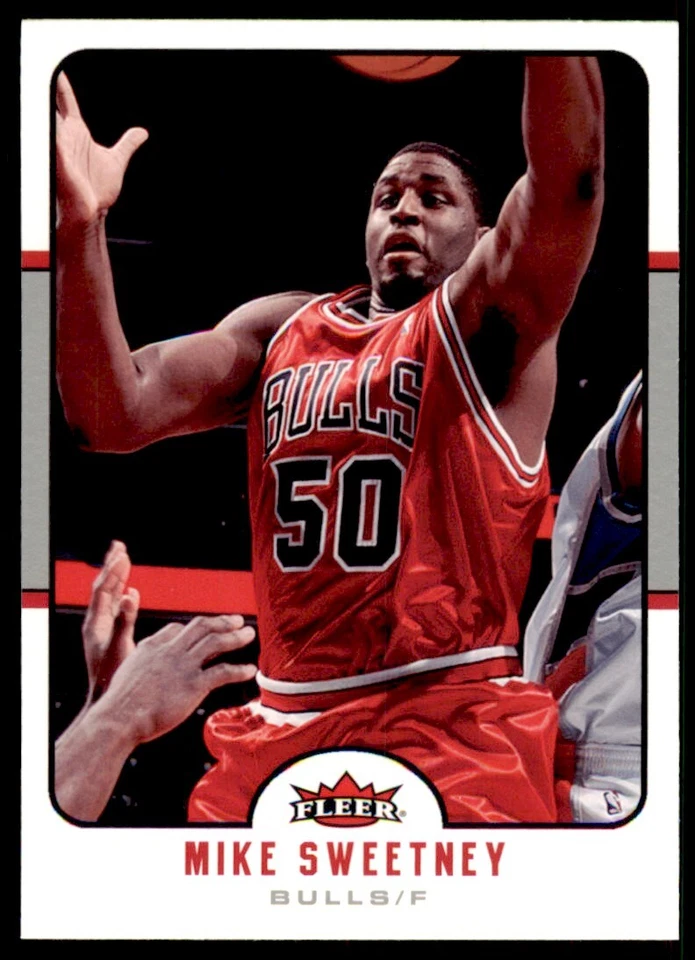 2006-07 Fleer Mike Sweetney Chicago Bulls #26 - Image 1 of 2
