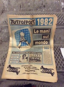 Rarissimo Giornale Tuttosport Italia Campione Del Mondo 1982 Da Collezione - Picture 1 of 1