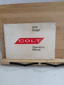 1976 DODGE COLT OPERATORS Manual  - Picture 1 of 4