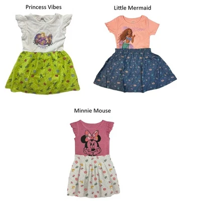 Vestido estampado gráfico falda top y ojales de princesa Disney para niños pequeños y niñas Foto 1 de 2
