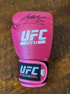 Lyoto Machida Signed UFC Boxing Fight Glove Psa Dna COA MMA Autographed - Picture 1 of 6