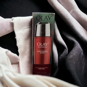 olay Regenerist Micro Sculpting Super Essence Water 150ml - high-performance H2O - Picture 1 of 6