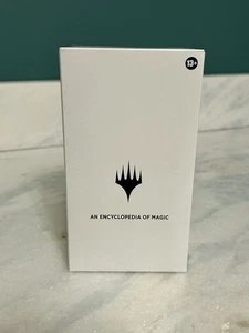 Magic The Gathering Secret Lair Countdown Kit: An Encyclopedia of Magic™ EN MANO - Imagen 1 de 6