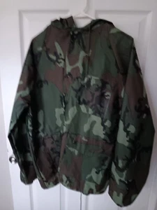 Vintage Rothco Camouflage Heavy Rain Jacket Size Medium - Picture 1 of 3