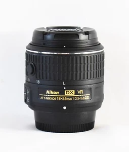 Nikon AF-S DX 18-55mm f/3.5-5.6 G VR II Lens - Unused - Picture 1 of 5