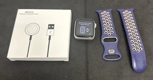Apple Watch SE 2nd Generation 40mm Aluminum Wi-Fi + Cellular Starlight A2726 - Photo 1 sur 21