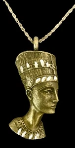 Vintage Carol Star Queen Nefertiti Egyption Revival Pendant Necklace~1960s - Picture 1 of 4
