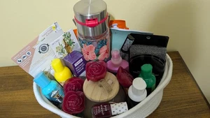 Cesta de regalo o cesta de cumpleaños para mujer Pamper - Imagen 1 de 10