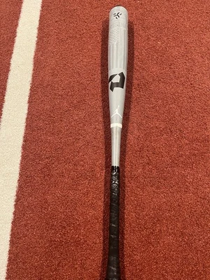 Bate de béisbol Demarini The Goods One Piece BBCOR Foto 1 de 4