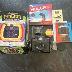 Lomography Holga 120 CFN Flash Camera Starter Kit - Nuovo scatola aperta - Foto 1 di 8