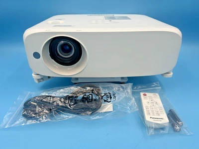 Panasonic VZ570 WUXGA HD Projector with Remote and Power Cord - Image 1 of 4