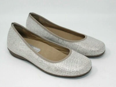 Zapatos planos Earthies para mujer 5.5B "Ennis" metálicos topo ballet Foto 1 de 4
