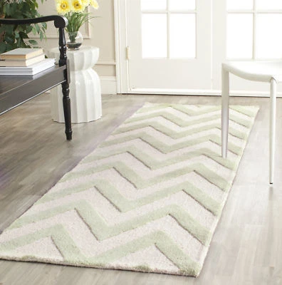 Safavieh Cambridge LIGHT GREEN / IVORY Wool Runner 2' 6 x 12' - CAM139B-212 - Image 1 of 3