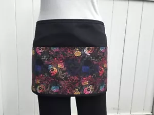 Schwarze Totenköpfe Kellnerin Taille Halbschürze 3 Taschen Restaurant - Bild 1 von 3