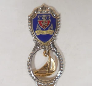 Jekyll Island Georgia Souvenir-Löffel mit baumelndem Segelboot-Anhänger, Karte auf Schale - Bild 1 von 7