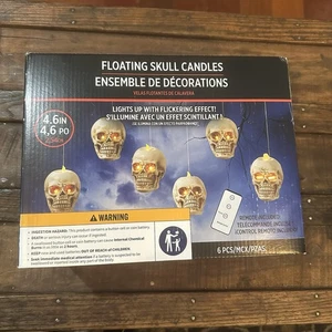 Calaveras colgantes iluminadas a pilas Gerson con control remoto - Nuevas en caja - Imagen 1 de 3
