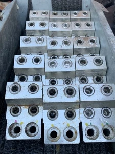 WESTINGHOUSE TA1000NB1 TERMINAL LUG ILSCO D2243 - Picture 1 of 3