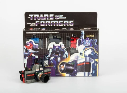 Transformers G1 Camera Reflector reissue brand new MISB Gift Cover