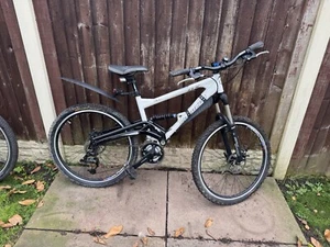 Saracen raw dx mountain bike - Picture 1 of 1
