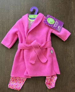 NUEVO CON ETIQUETAS Dollie & Me 18" Muñeca Conjunto Rosa Bata y Pijama con Gatito Gato #68905 - Imagen 1 de 8