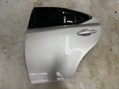 Lexus IS250 IS350 2006-2013 2IS sedán OEM puerta trasera izquierda del lado del conductor plateada Foto 1 de 4