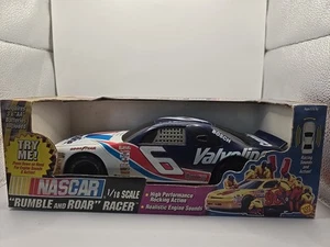 Vintage 1997 Nascar Rumble And Roar Mark Martin #6 Valvoline 1/18th Scale  - Picture 1 of 6