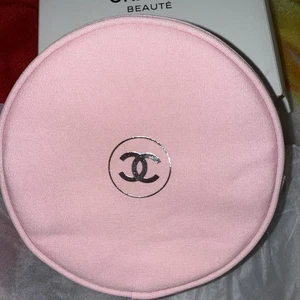 CHANEL BEAUTE MAKE-UP RUND TASCHE ETUI REISSVERSCHLUSS BABY ROSA NEU - Bild 1 von 5