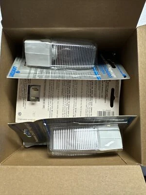 Lote de 5 Leviton 48569-Blanco Automático Encendido/Apagado Sensor Amanecer/Atardecer Luz Nocturna 4W Foto 1 de 4