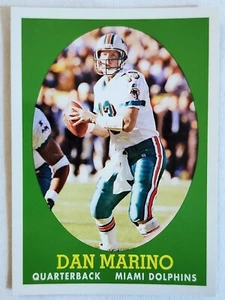 2007 Topps #18 Dan Marino Miami Dolphins - Foto 1 di 2