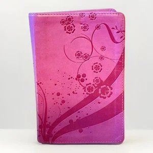 The Between Pocket Bible Tween Study Everything To Get Through Life Faux Leather - Imagen 1 de 6